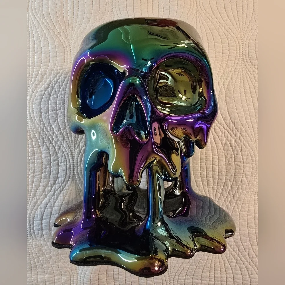 NWT 2025 Bath & Body Works Halloween Oil Slick Dripping  Skull Candle Holder